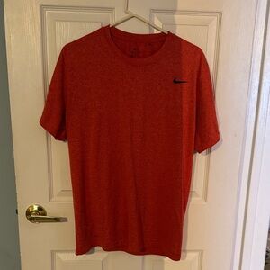 Nike Red T-Shirt size L